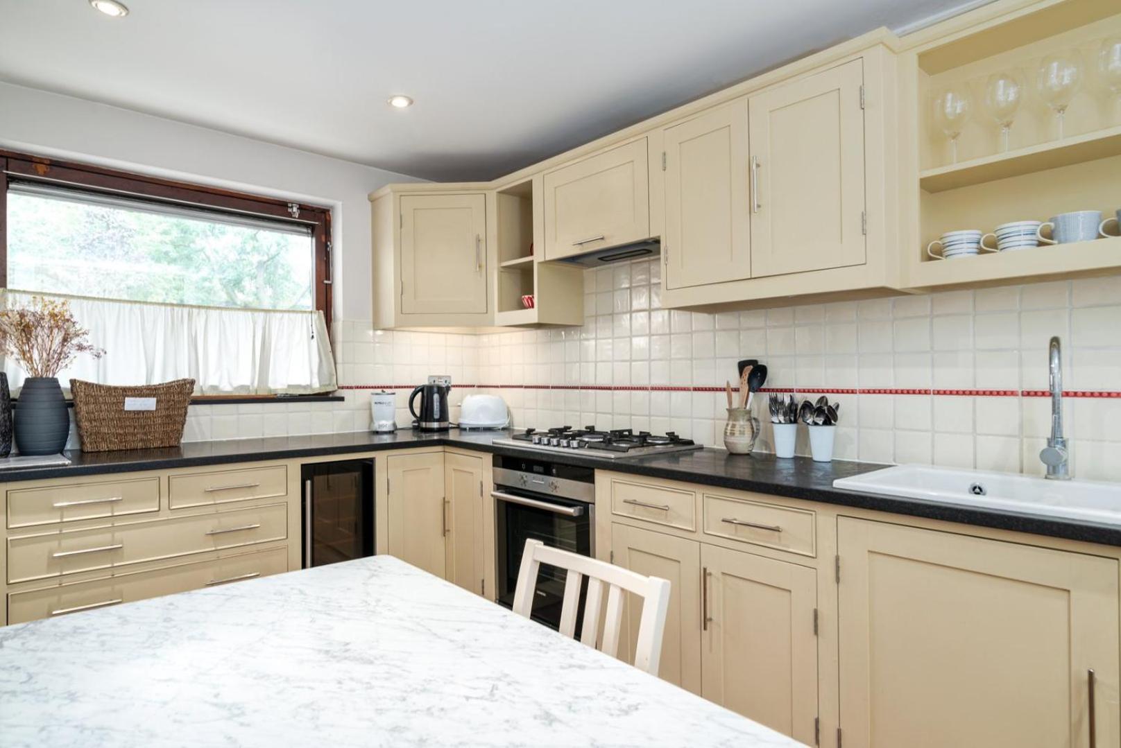 Guestready - Lovely Ground Floor Duplex With Patio In Southbank Διαμέρισμα Λονδίνο Εξωτερικό φωτογραφία